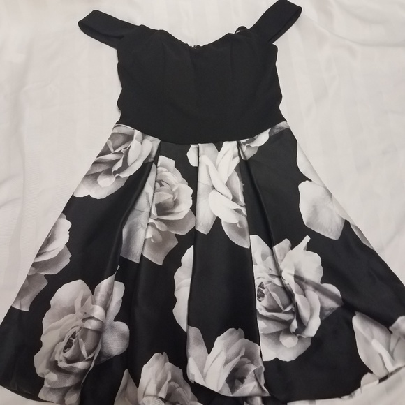 NWT: Speechless Fit-and-Flare Dress - Picture 2 of 4